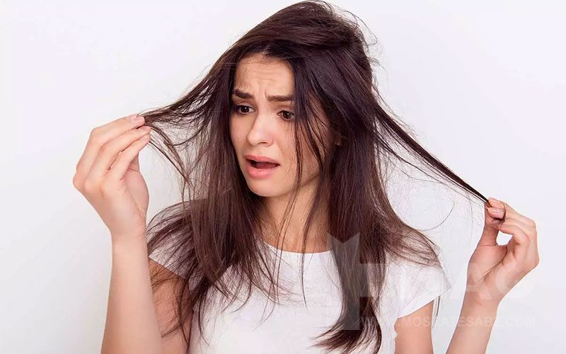 علت ریزش مو در زنان چیست؟ بررسی مهمترین دلایل و راههای مراقبت از مو 3 تاثیر استرس بر ریزش مو زنان